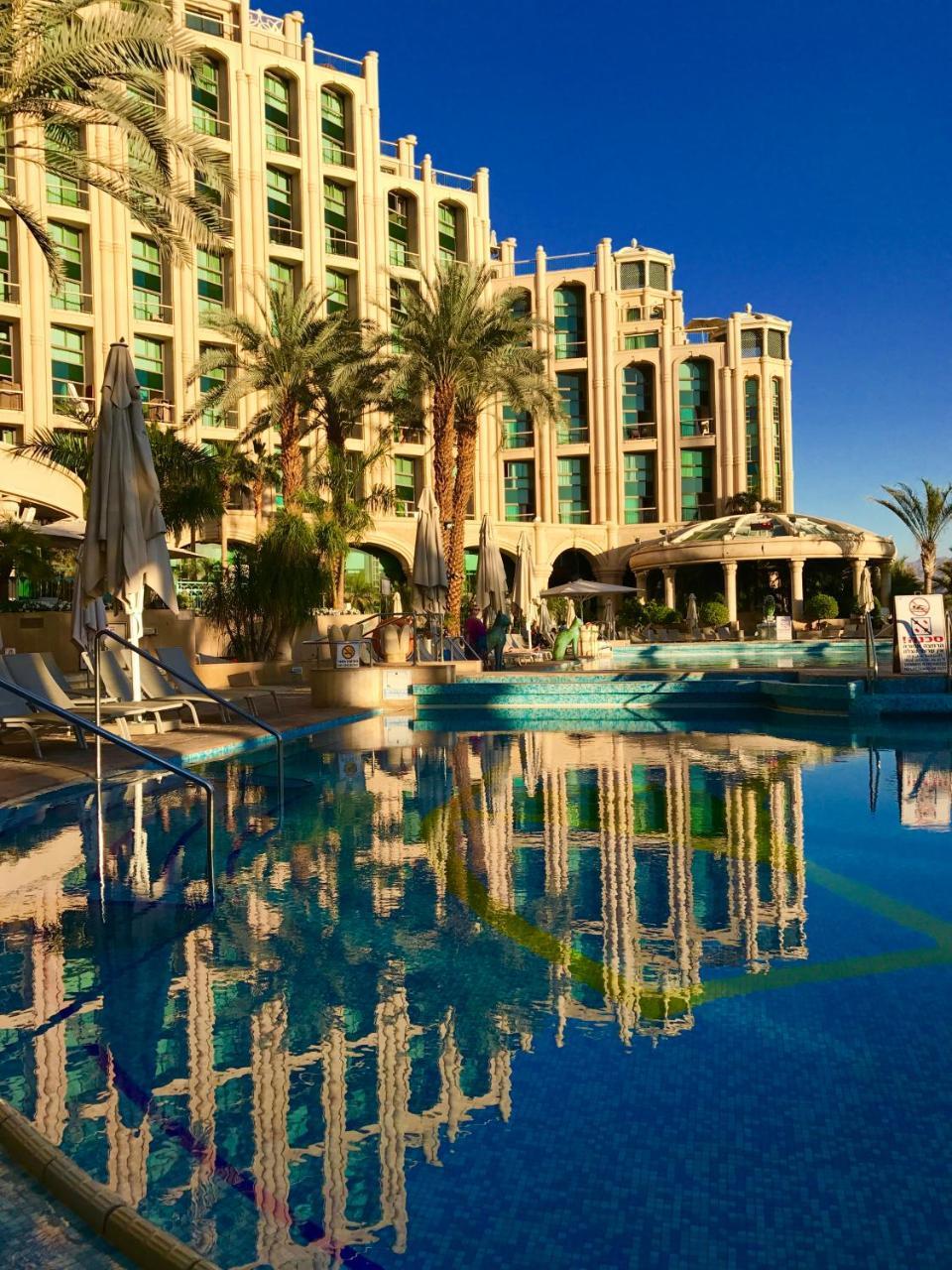 Luxury Queen Aparthotel